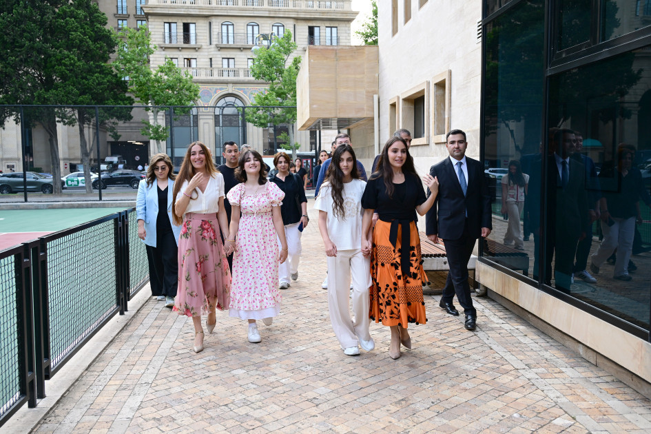 Leyla Əliyeva və Arzu Əliyeva Dənizkənarı Milli Parkda açılış və təqdimat mərasimlərində iştirak ediblər