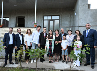 Heydər Əliyev Fondunun vitse-prezidenti Leyla Əliyeva “Onlardan biri: Emil” adlı anım tədbirində iştirak edib