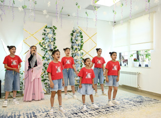 Heydər Əliyev Fondunun vitse-prezidenti Leyla Əliyeva Şəkidə Uşaq evi sosial xidmət müəssisəsinin sakinləri ilə görüşüb