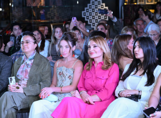 Alyona Əliyeva Azərbaycan Milli Xalça Muzeyində “Zamanın naxışları” moda nümayişində iştirak edib