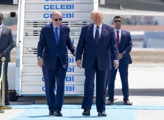 Donald Tramp Ankaraya gəlib, Ərdoğan onu rəsmi mərasimlə qarşılayıb