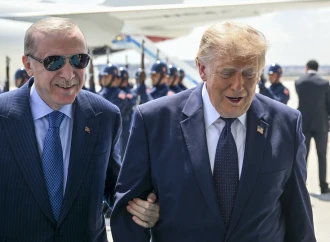Donald Tramp Ankaraya gəlib, Ərdoğan onu rəsmi mərasimlə qarşılayıb
