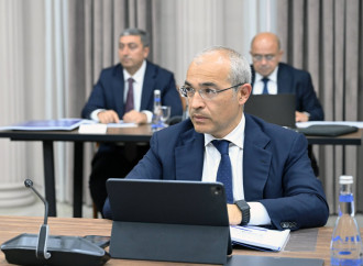 Əli Əsədovun rəhbərliyi ilə İqtisadi Şuranın iclası keçirilib