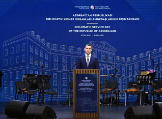 Azərbaycanda diplomatik xidmət əməkdaşlarının peşə bayramı münasibətilə rəsmi qəbul keçirilib