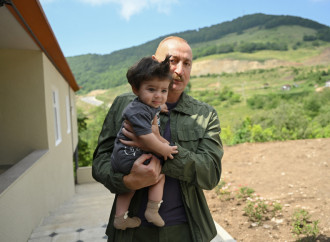Prezident İlham Əliyev Şuşanın Kiçik Qaladərəsi kəndində görülən işlərlə tanış olub və kəndə qayıdan sakinlərlə görüşüb