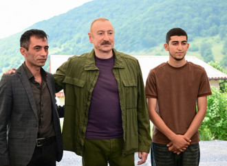 Prezident İlham Əliyev Şuşanın Kiçik Qaladərəsi kəndində görülən işlərlə tanış olub və kəndə qayıdan sakinlərlə görüşüb