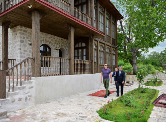 Prezident İlham Əliyev Şuşada “Yasəmən” hotelinin yeni korpusları ilə tanış olub