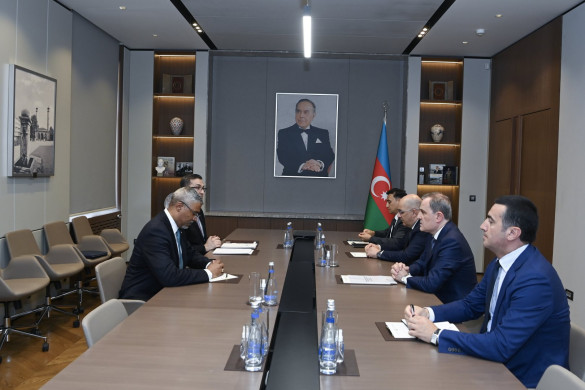 Ceyhun Bayramov ÜGT-nin baş katibi ilə görüşüb