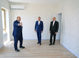 Prezident İlham Əliyev və Slovakiya Prezidenti Peter Pelleqrini Ağdamın Baş Qərvənd kəndində görülən işlərlə tanış olublar