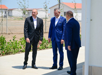 Prezident İlham Əliyev və Slovakiya Prezidenti Peter Pelleqrini Ağdamın Baş Qərvənd kəndində görülən işlərlə tanış olublar