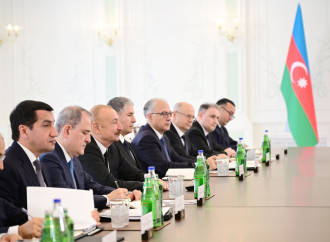 Prezident İlham Əliyevin Şuşada Slovakiya Prezidenti ilə geniş tərkibdə görüşü olub