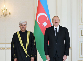 Prezident İlham Əliyev Omanın Azərbaycanda yeni təyin olunmuş səfirinin etimadnaməsini qəbul edib