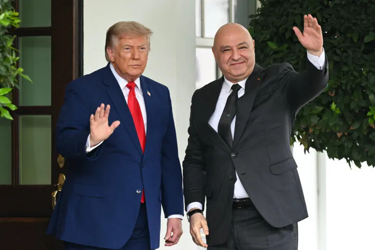 Livan Prezidenti Ağon Ağ Evdə Trampla görüşüb