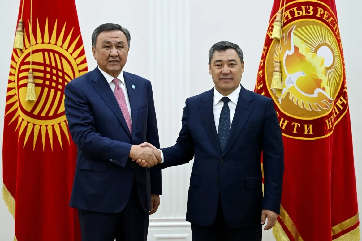 Sadır Japarov TDT-nin Baş katibi ilə görüşüb