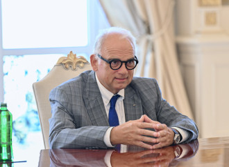 Prezident İlham Əliyev Dünya Güləş Birliyinin prezidentini qəbul edib