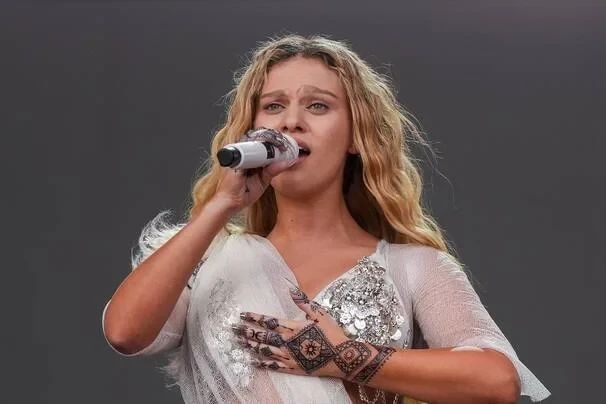 Elyanna FIFA Dünya Çempionatının rəsmi səsi oldu