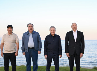 Prezident İlham Əliyev Qırğızıstan, Özbəkistan və Tacikistan prezidentləri ilə birlikdə Çolpon-Ata şəhərində Qolf Klubun açılışında iştirak edib