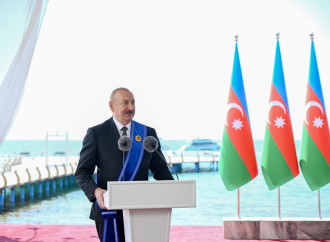 Azərbaycan Prezidenti İlham Əliyev və Qırğızıstan Prezidenti Sadır Japarovun təltifolunma mərasimi keçirilib