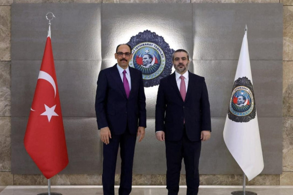 İbrahim Kalın Suriyanın xarici işlər naziri ilə görüşüb