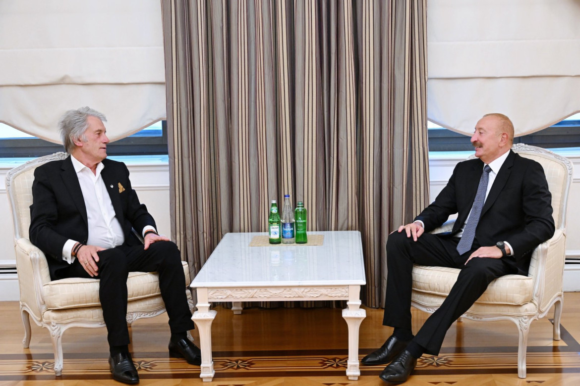 Prezident İlham Əliyev Ukraynanın sabiq Prezidenti Viktor Yuşenko ilə görüşüb
