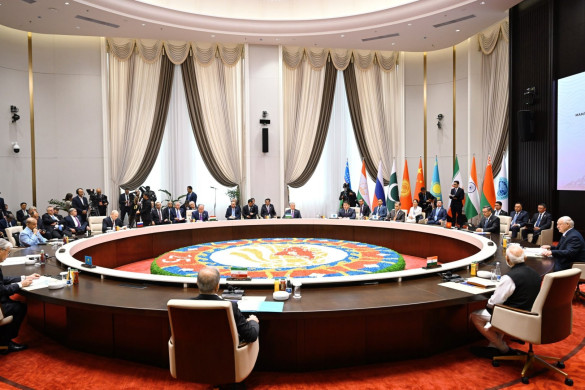 Mirziyoyev ŞƏT ölkələrinin dəmir yolu məkanlarının inteqrasiyası üzrə Şuranın yaradılmasını təklif edib