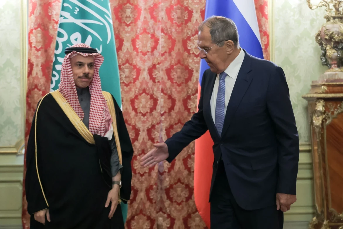 Səudiyyə Ərəbistanı Rusiya ilə əməkdaşlığın enerji bazarları üçün əhəmiyyətini vurğulayıb