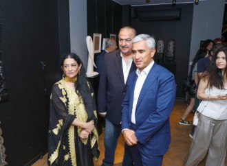 Bakıda Bəhreynli rəssamların əsərlərindən ibarət sərgi açılıb