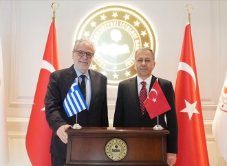 Yunanıstan Sahil Mühafizəsi qayıqları Türkiyənin ərazi sularını pozub
