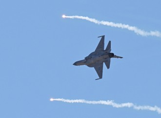Prezident İham Əliyevə çoxməqsədli JF-17C təyyarələri təqdim olunub