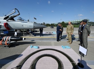 Prezident İham Əliyevə çoxməqsədli JF-17C təyyarələri təqdim olunub