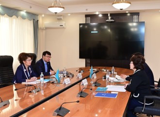 Aktotı Raimkulova Aida Balayeva ilə görüşüb