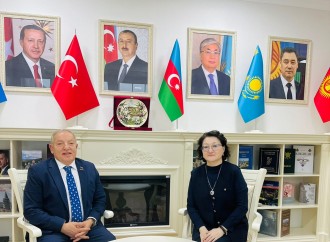 Türk Mədəniyyəti və İrsi Fondunun prezidenti Hulusi Kılıç ilə görüşüb