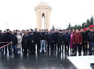 Bakı Ali Neft Məktəbində 20 Yanvar şəhidlərinə həsr olunmuş anım tədbiri keçirilib
