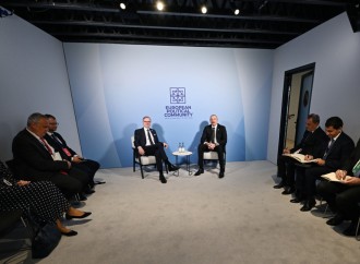 Prezident İlham Əliyev Oksfordda Çex Respublikasının Baş naziri Petr Fiala ilə görüşüb