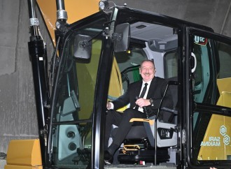 Prezident İlham Əliyev Əhmədbəyli-Füzuli-Şuşa avtomobil yolunda görülən işlərlə tanış olub, birinci tunelin açılışında iştirak edib