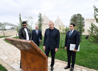 Prezident İlham Əliyev Ağdam şəhərində İmarət Kompleksinin bərpadan sonra açılışında iştirak edib