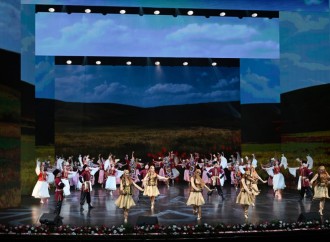 Prezident İlham Əliyev Astanada “Вечер дружбы” adlı qala konsertdə iştirak edib