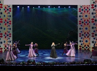 Prezident İlham Əliyev Astanada “Вечер дружбы” adlı qala konsertdə iştirak edib