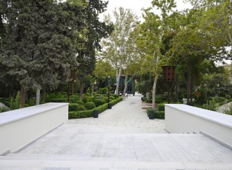 Prezident İlham Əliyev “Xəqani” bağında və ətraf ərazilərdə aparılmış abadlıq və yenidənqurma işlərindən sonra yaradılan şəraitlə tanış olub