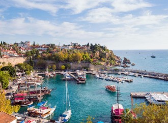 Ötən il Antalyanı rekord sayda turist ziyarət edib
