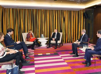 Prezident İlham Əliyev və ATƏT-in Baş katibi Helqa-Mariya Şmid Münxendə görüşüblər
