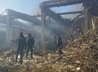 Bakıdakı partlayışda dağıntılar altından meyitin çıxarılma anı