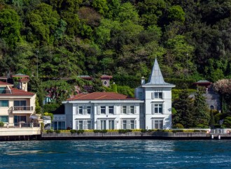 İstanbul Su Yolu üzərində memarlıq möcüzələri:İkonik Boğaziçi malikanələri