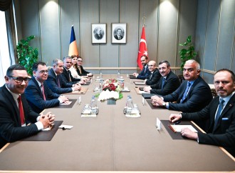 Cevdet Yılmaz Rumıniya Baş nazirinin müavini ilə görüşüb