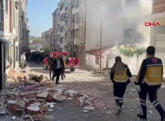 Türkiyədə yaşayış binasında partlayış baş verib