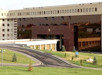 Ermənistan Azərbaycanla sərhəddə silah-sursat zərərsizləşdirəcək