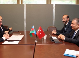 Fahrettin Koca Cenevredə həmkarları ilə görüşüb