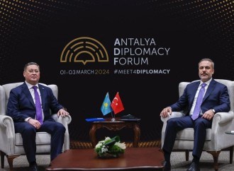 Hakan Fidan Qazaxıstan XİN rəhbəri ilə görüşüb