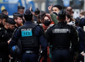 Parisdə etirazların keçirildiyi universitetdə təhsil dayandırılıb