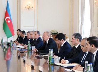 Prezident İlham Əliyevin Tacikistan prezidenti ilə geniş tərkibdə görüşü başlayıb